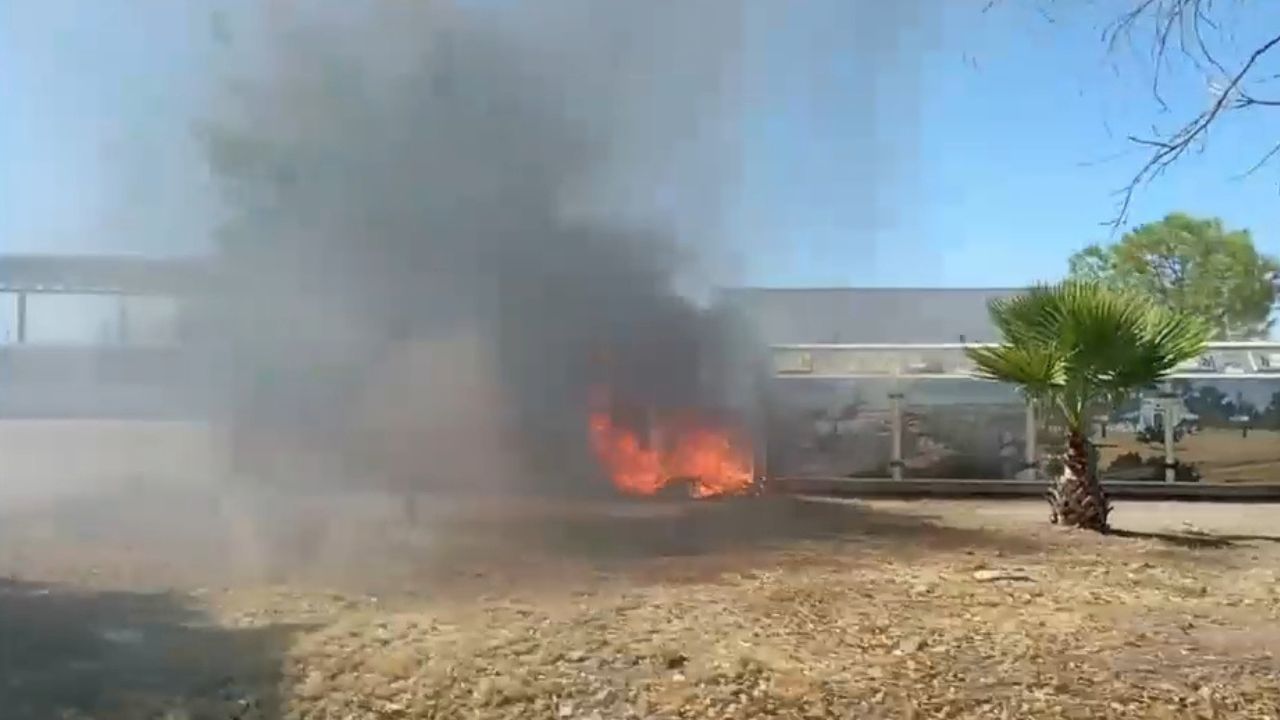 Contenedores en Fuente de Cantos