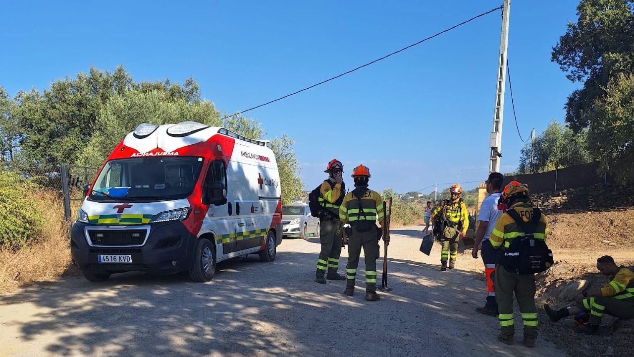 Incendio en Oliva de la Frontera