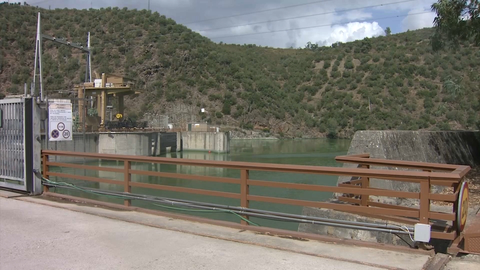 España y Portugal acuerdan regular el caudal del Tajo desde la presa de Cedillo