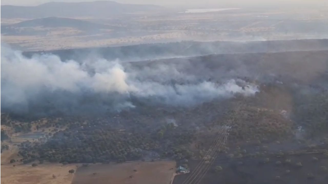 El Plan Infoex da por estabilizado un incendio en Talarrubias que ha afectado a 800 hectáreas