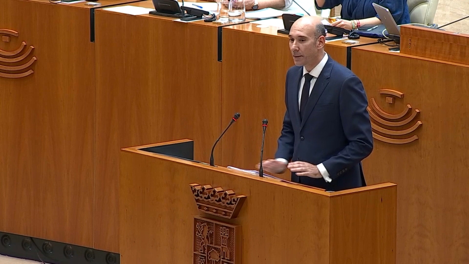 José Ángel Sánchez Juliá durante el Debate sobre el Estado de la Región