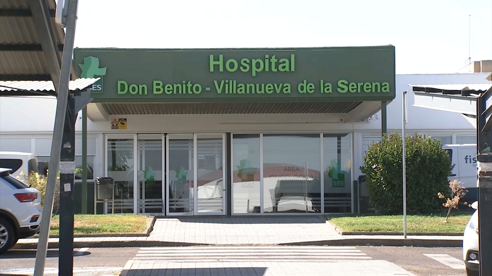Una mujer herida en salida de vía en la EX-346, en La Haba
