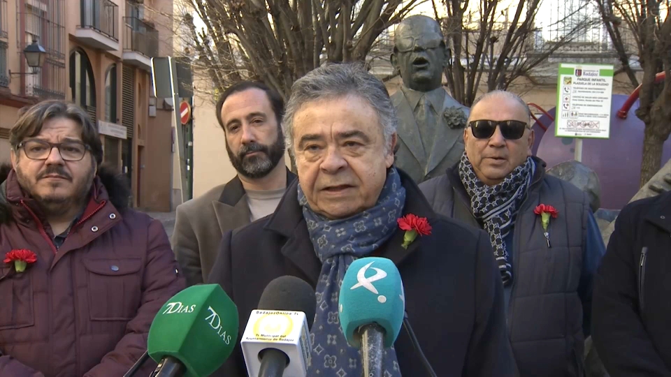 Las redes se llenan de condolencias por la muerte del flamencólogo Paco Zambrano