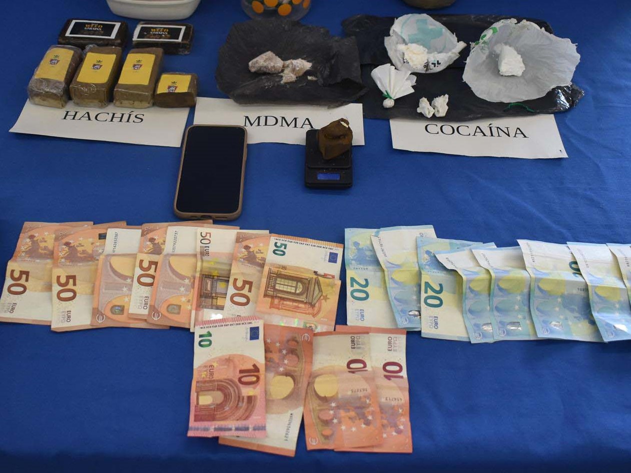 Droga y dinero intervenidos