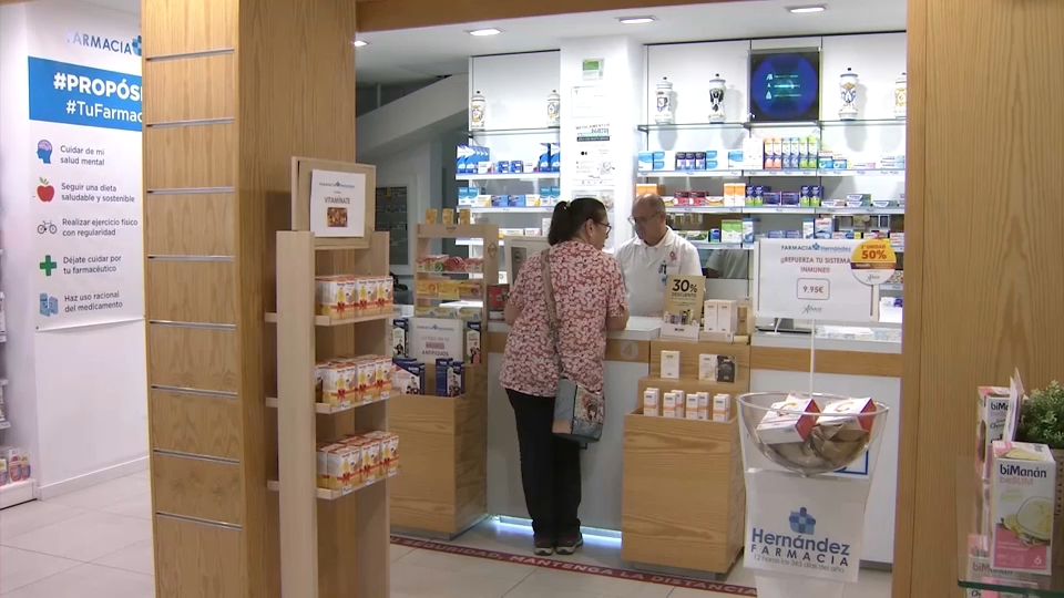 Farmacéutico trabajando 