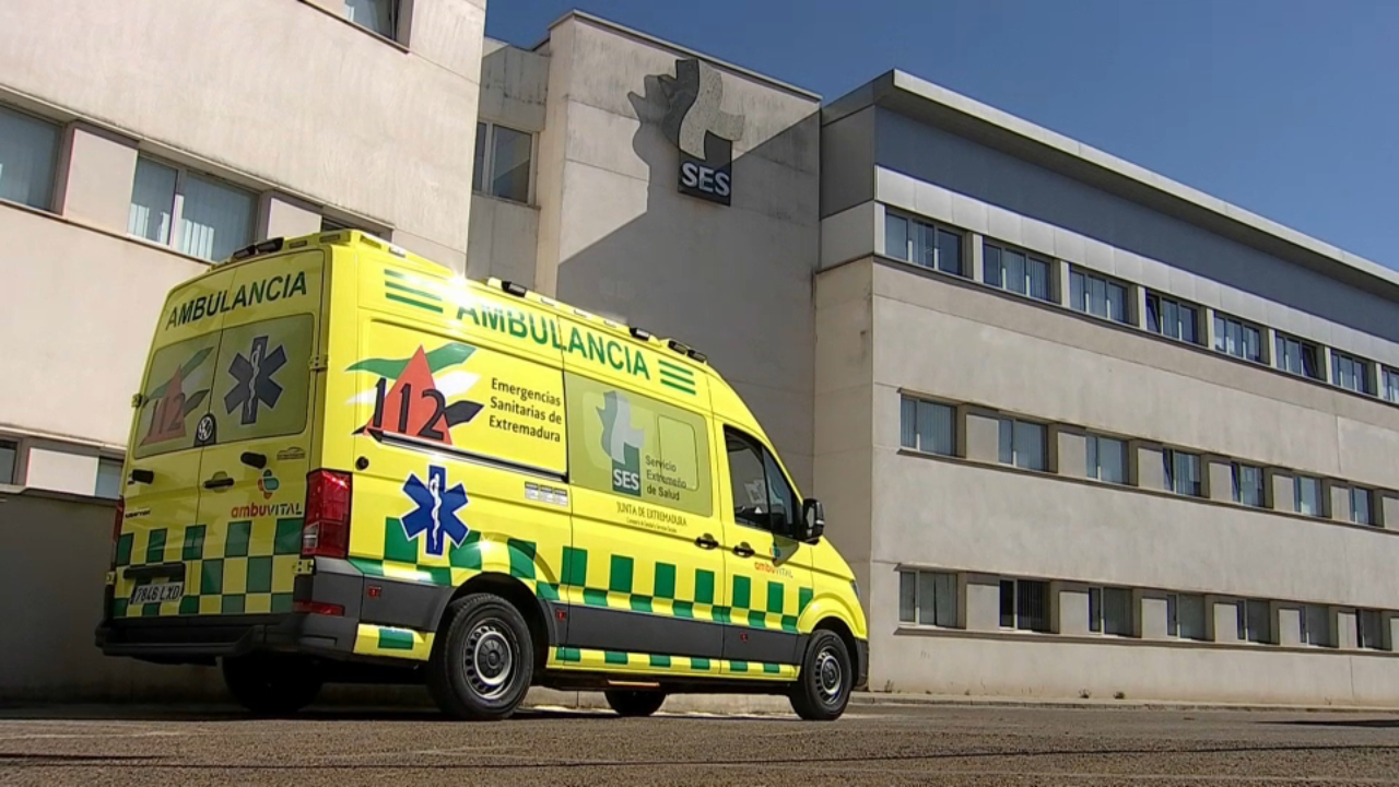 Ambulancia del Servicio Extremeño de Salud