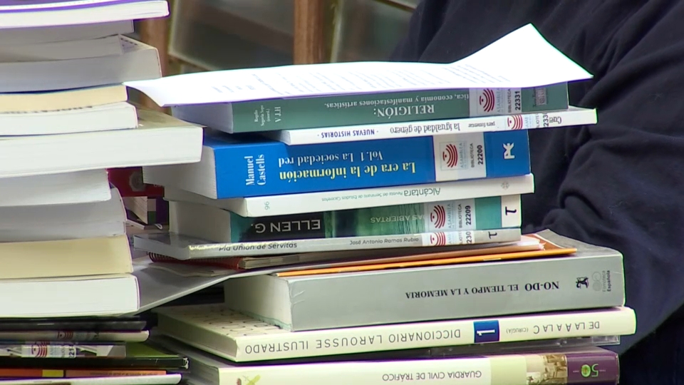 La Asamblea abre su biblioteca