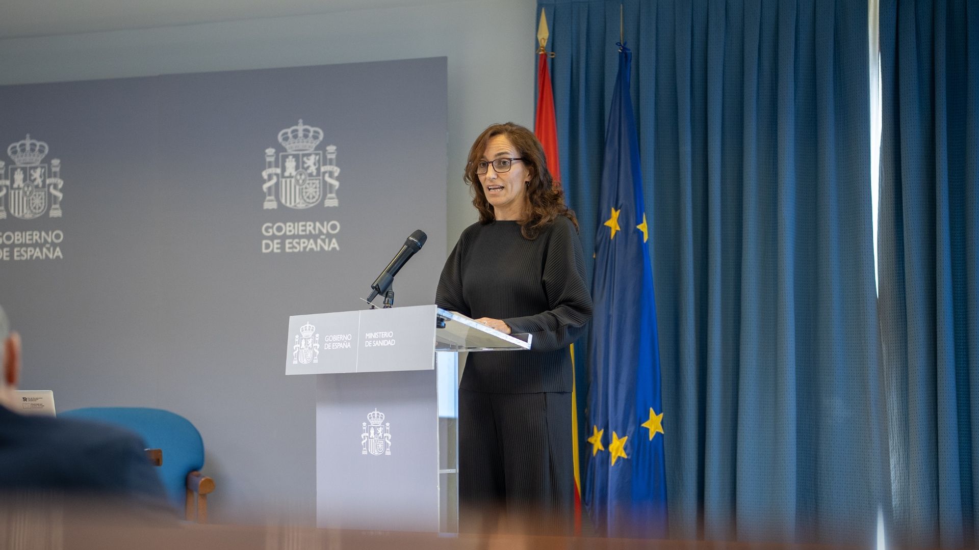 La ministra de Sanidad, Mónica García, ofrece declaraciones a la prensa