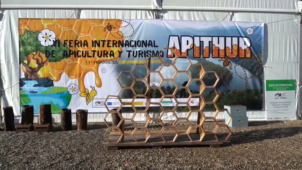 Entrada de la Feria Internacional de Apicultura y Turismo, Apithur.