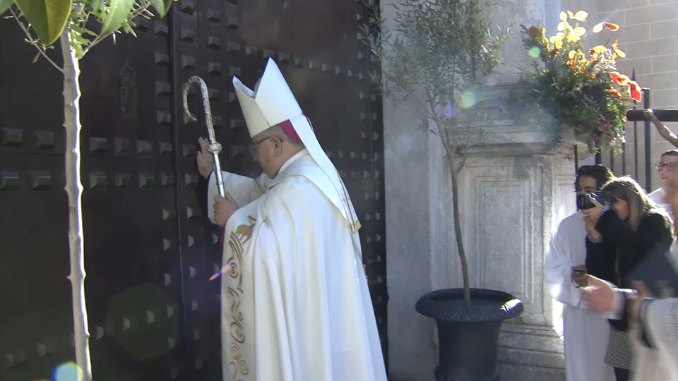 Apertura de la Puerta Santa en la Catedral de Badajoz por el Año Jubilar