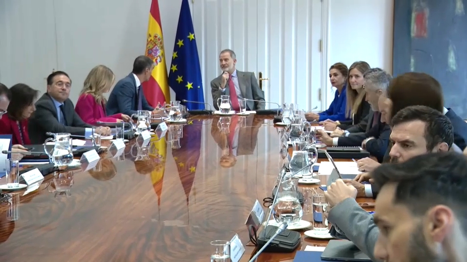 El Gobierno explica que los cortafuegos actuaron y sitúa la primera oscilación probablemente en Extremadura