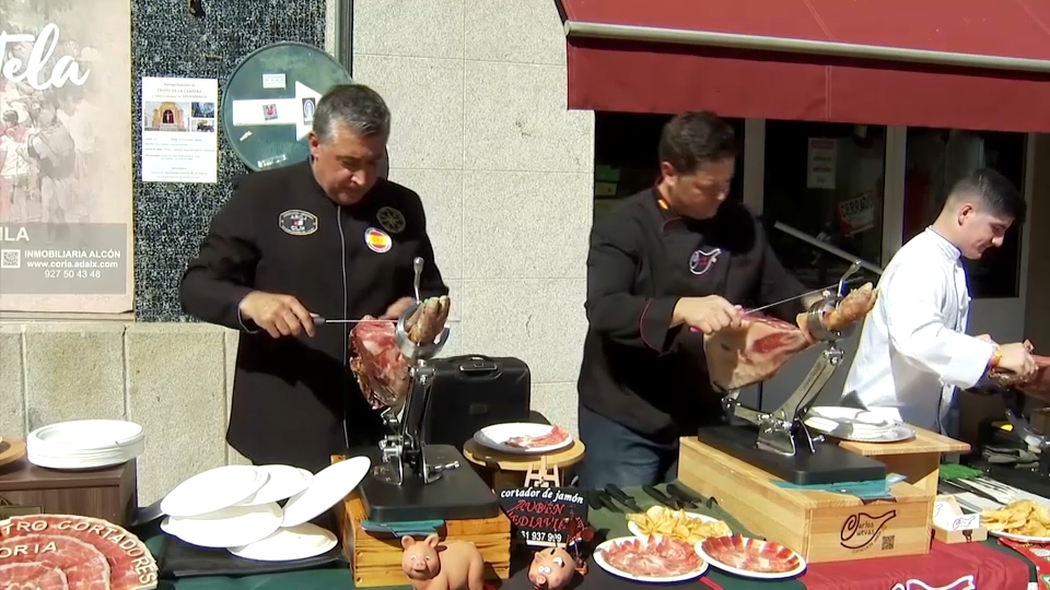 Cortadores de jamón en Coria