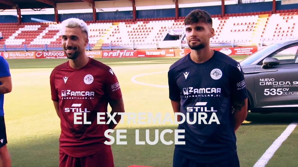 Puesta de largo del Extremadura de cara a la temporada de su estreno en Segunda Federación
