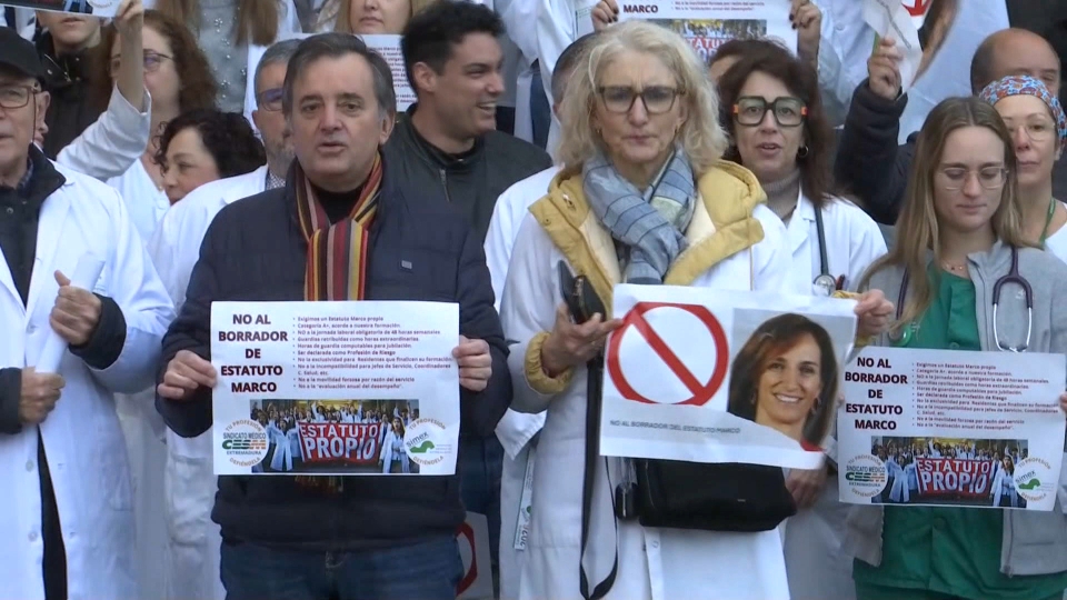 Avances en la negociación entre el Ministerio de Sanidad y los sindicatos médicos