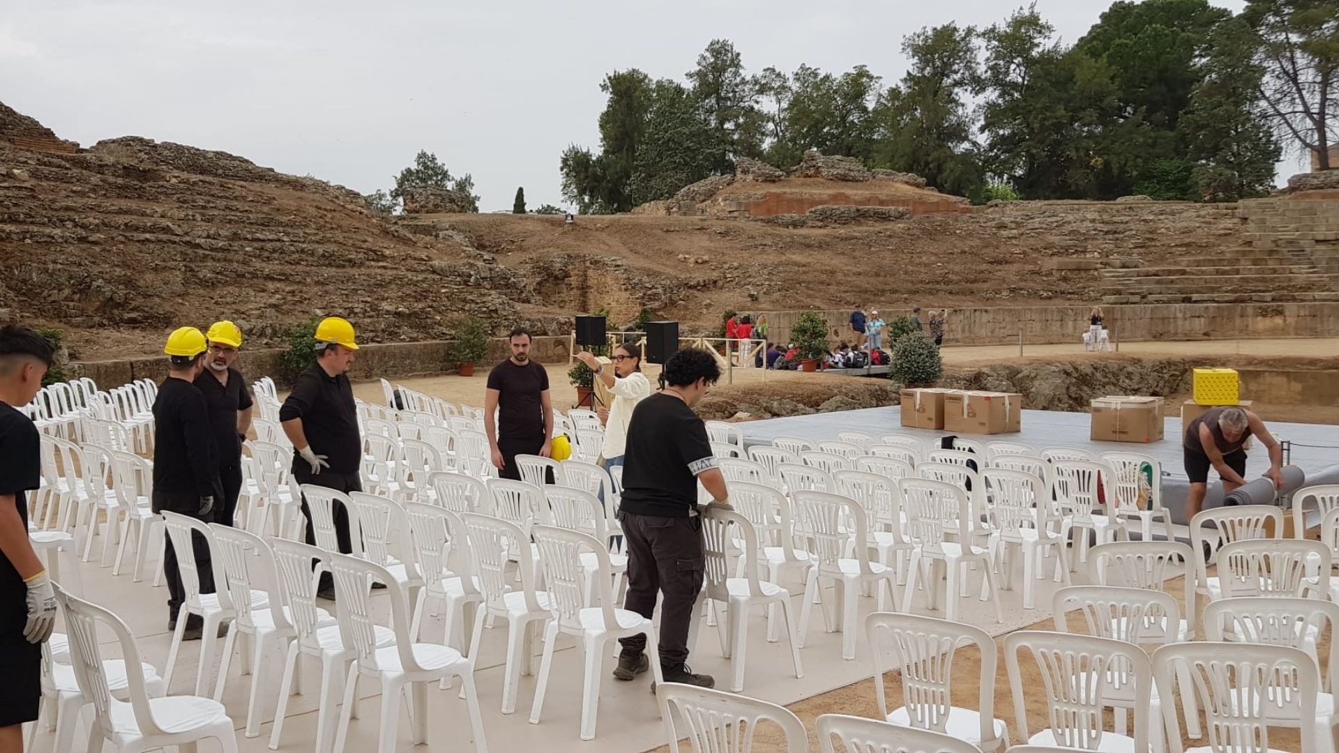 El Anfiteatro se prepara para la toma de posesión de María Guardiola