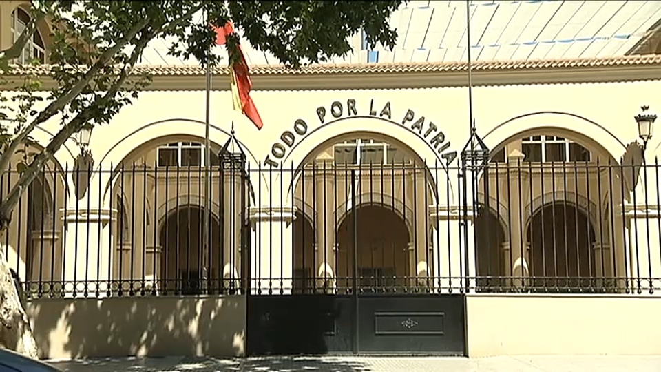 Matan un hombre con arma de fuego mientras conducía un vehículo en Badajoz