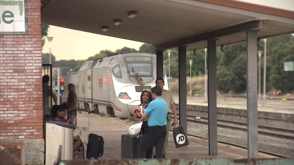 Renfe logra récord de viajeros a Extremadura tras el cambio de los servicios