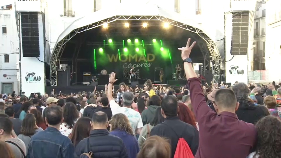 El festival Womad de Cáceres ofrece este sábado diez conciertos con grupos de Holanda, Colombia, Tanzania o Portugal