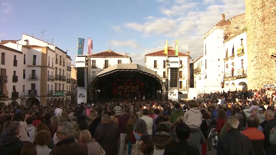 El Womad llena Cáceres de ritmos mundiales en una cita con lenguaje musical propio