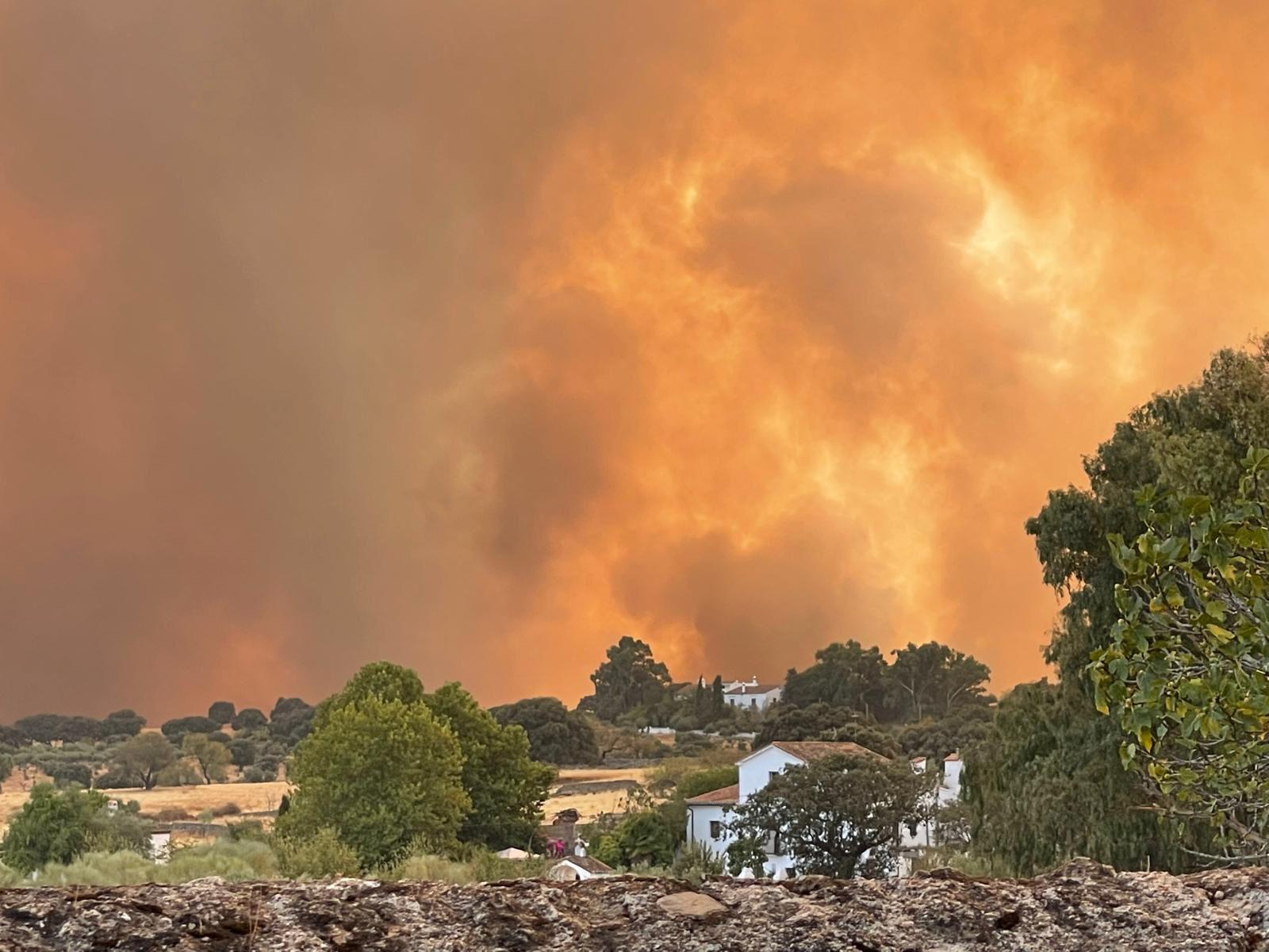 Incendio en Casar de Cáceres
