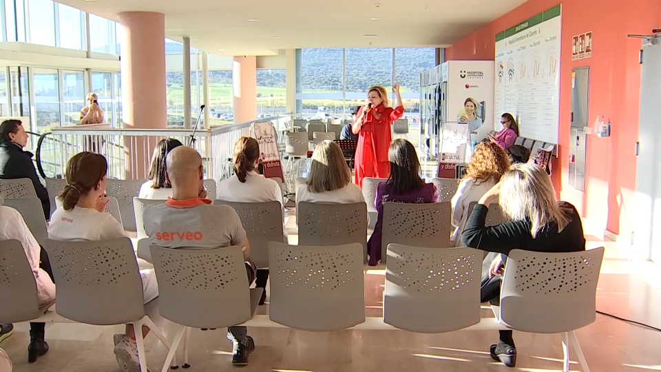 Músicos sin Fronteras, Pilar Boyero y Pedro Monty animan las fiestas en los hospitales cacereños