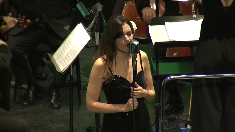 Cantante Swing Ton Ni Song