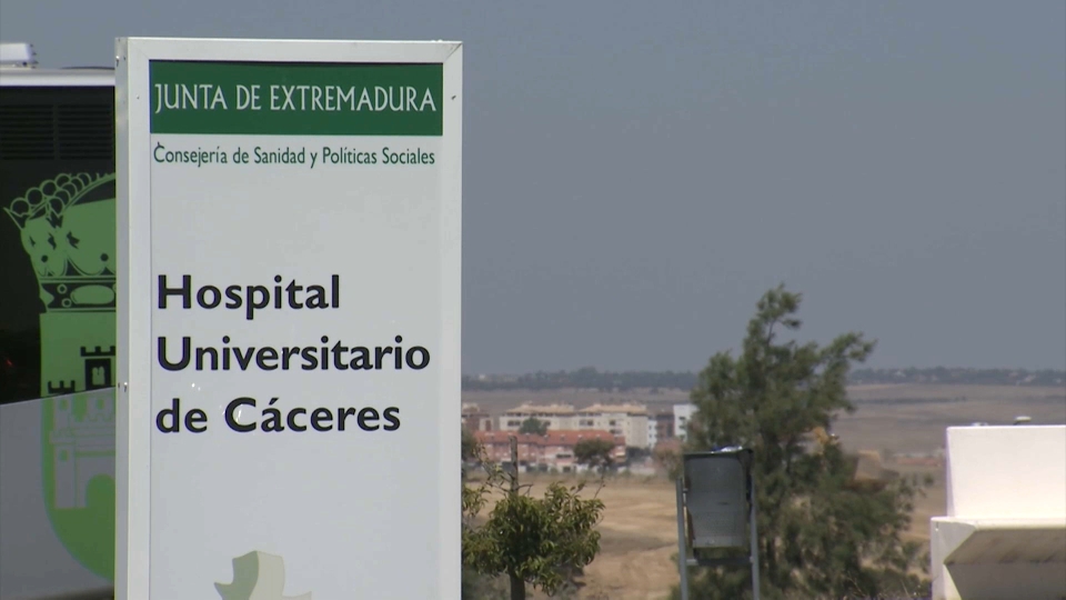 Un hombre de 46 años resulta herido en un accidente de tráfico en Serradilla