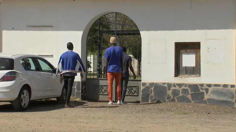 El Gobierno cifra en 260 las plazas para menores migrantes que tendría que crear Extremadura según su población