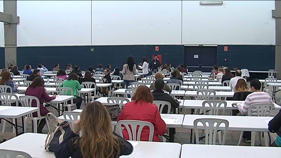 Más de 3.400 opositores se examinan en Badajoz este fin de semana para la Administración General del Estado