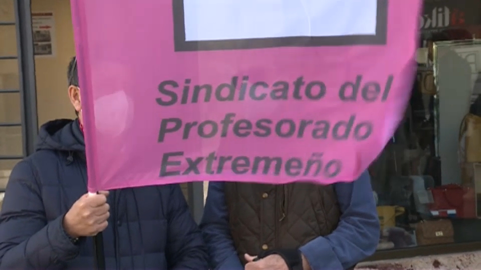 PIDE convocará concentraciones, paros parciales y una huelga indefinida por las condiciones salariales de los docentes