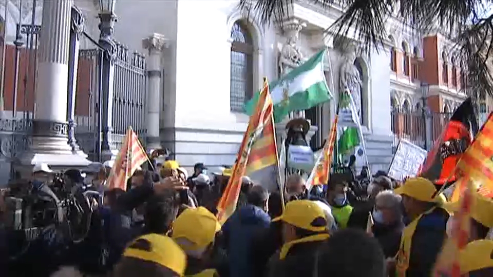 Agricultores y ganaderos vuelven a la calle en Madrid este lunes para protestar por el acuerdo con Mercosur