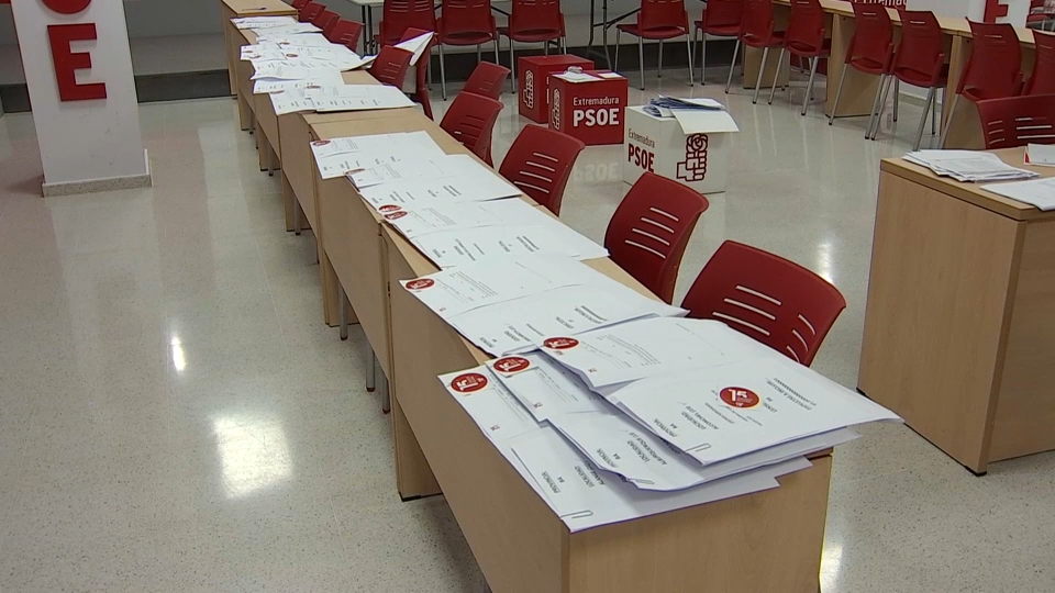 Todo preparado en el PSOE para decidir quién liderará el partido en Extremadura