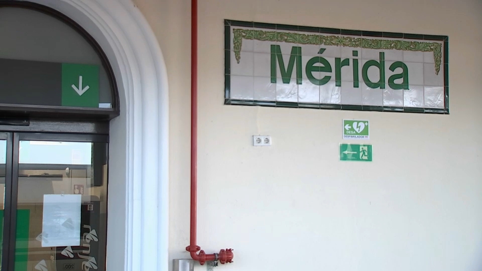 Restablecida la circulación ferroviaria entre Mérida y Puertollano tras un incendio en Brazatortas
