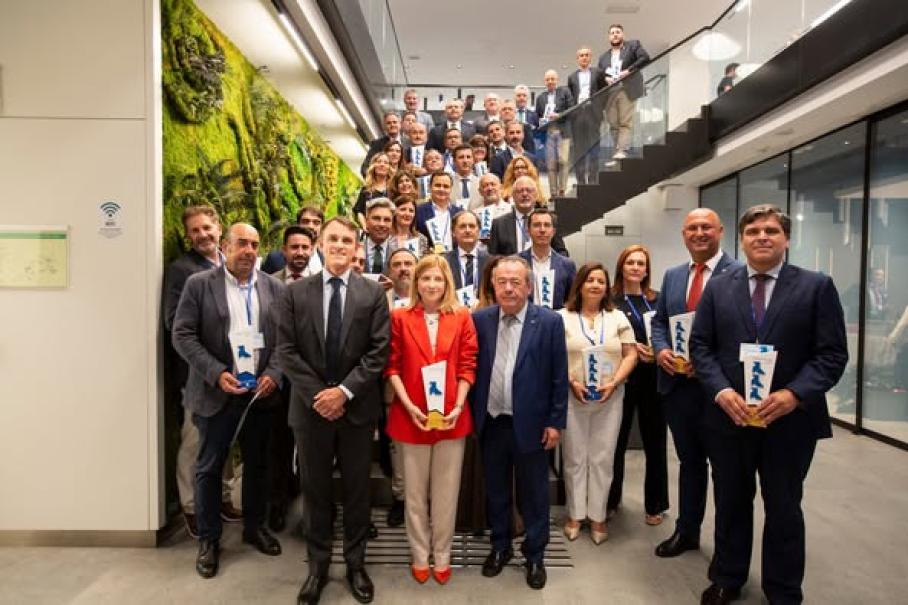 El programa Pajaritas Azules reconoce al Ayuntamiento de Cáceres