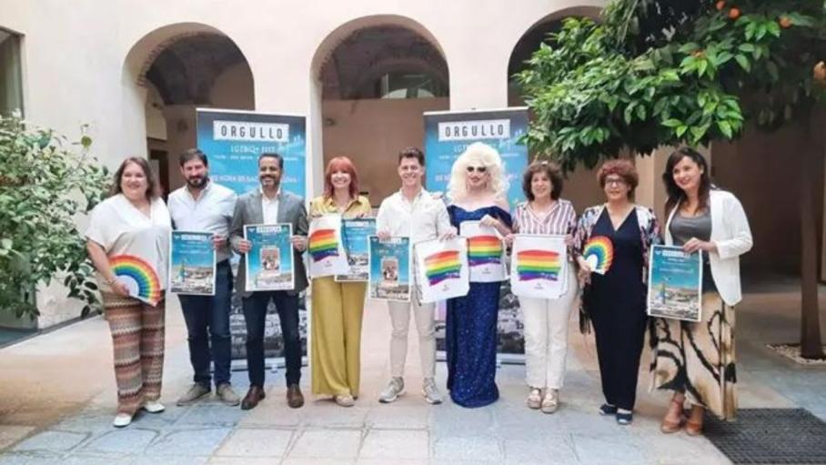 La Diputación de Badajoz ha presentado este jueves el Festival LGTBIQ+ 'Orgullo de pueblo'