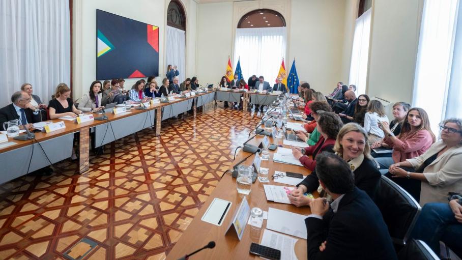 La ministra de Juventud e Infancia, Sira Rego, durante la reunión del Pleno de la Conferencia Sectorial de Infancia y Adolescencia