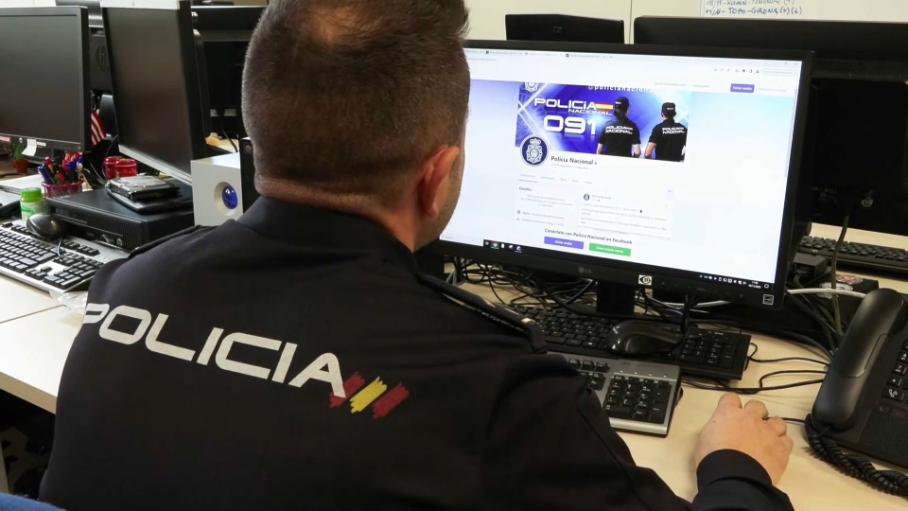 Detenidas 35 personas por almacenar e intercambiar pornografía infantil, una de ellas en Cáceres