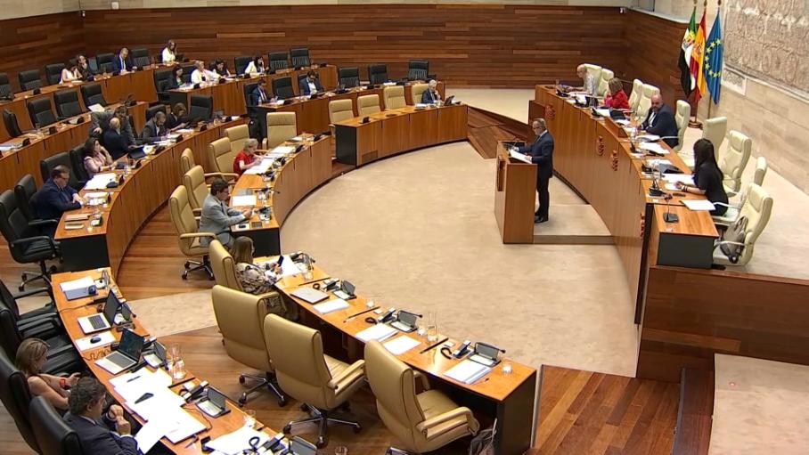 Los votos en contra de PSOE y Unidas por Extremadura, y la abstención de Vox tumban el decreto ley de vivienda del PP