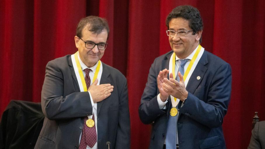 Javier Cercas, doctor honoris causa por la Universidad Católica del Perú