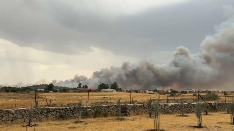 El Plan Infoex activa el nivel 1 por el incendio forestal en Trujillo 
