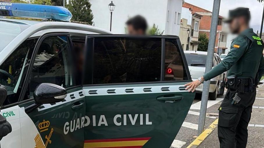 La Guardia Civil detiene a dos hombres por un robo cometido en Jerte