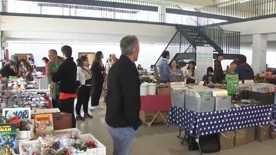 Mercado del coleccionismo de Villanueva de la Serena en una imagen de archivo