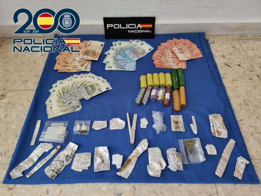 Droga y dinero intervenidos