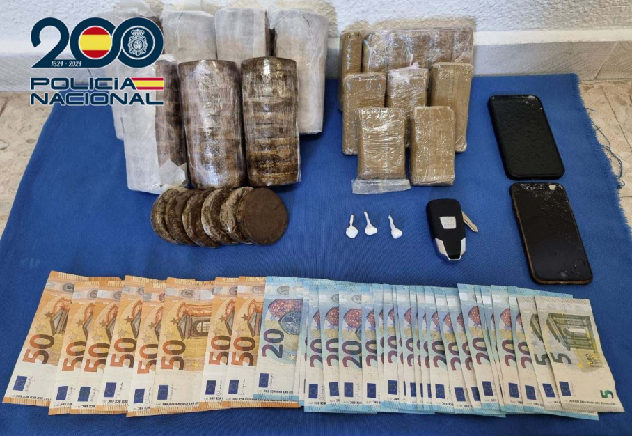 Droga y dinero intervenidos