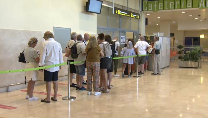 Aena asegura que los aeropuertos están operativos aunque se pueden producir retrasos