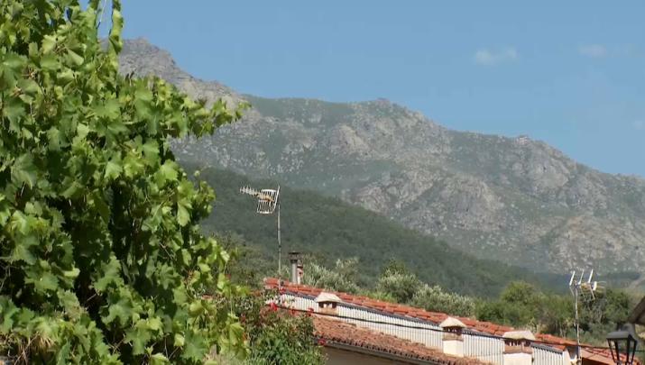La Guardia Civil localiza, en buen estado de salud, a un ciclista extraviado en una zona arbolada próxima a Hervás
