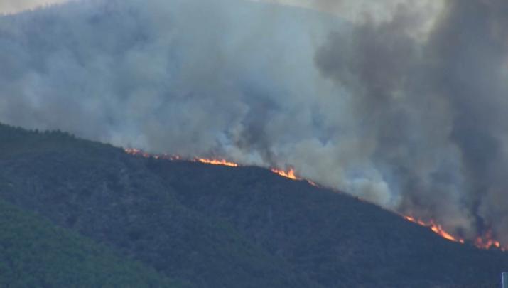 Extremadura solicita la activación de la UME por el incendio en Caminomorisco