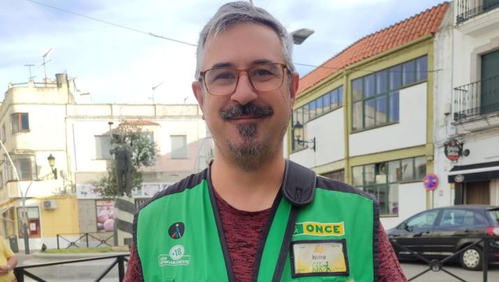Isidro Camello, vendedor de la ONCE