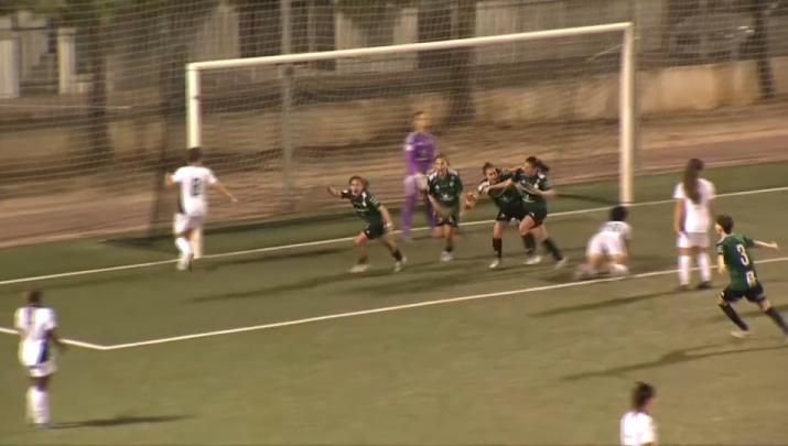 Daysy anota el 1-0 para el Sport Extremadura frente al Cacereño en la Copa de la Reina