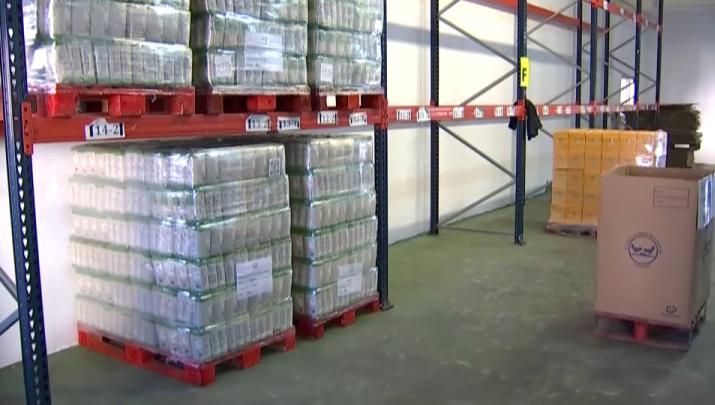 Estanterías del Baco de Alimentos de Badajoz.